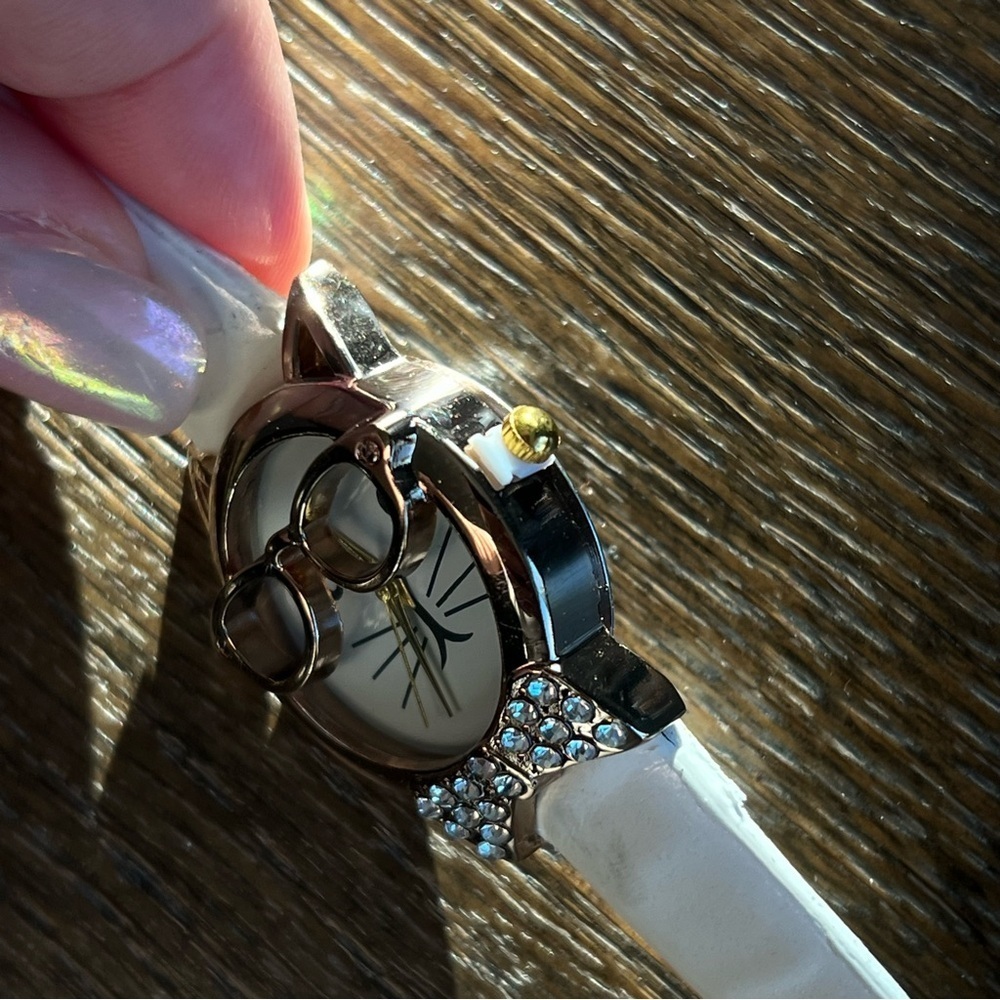 Cute Cat Watch with rhinestones and glasses. Functional - Picture 7 of 16